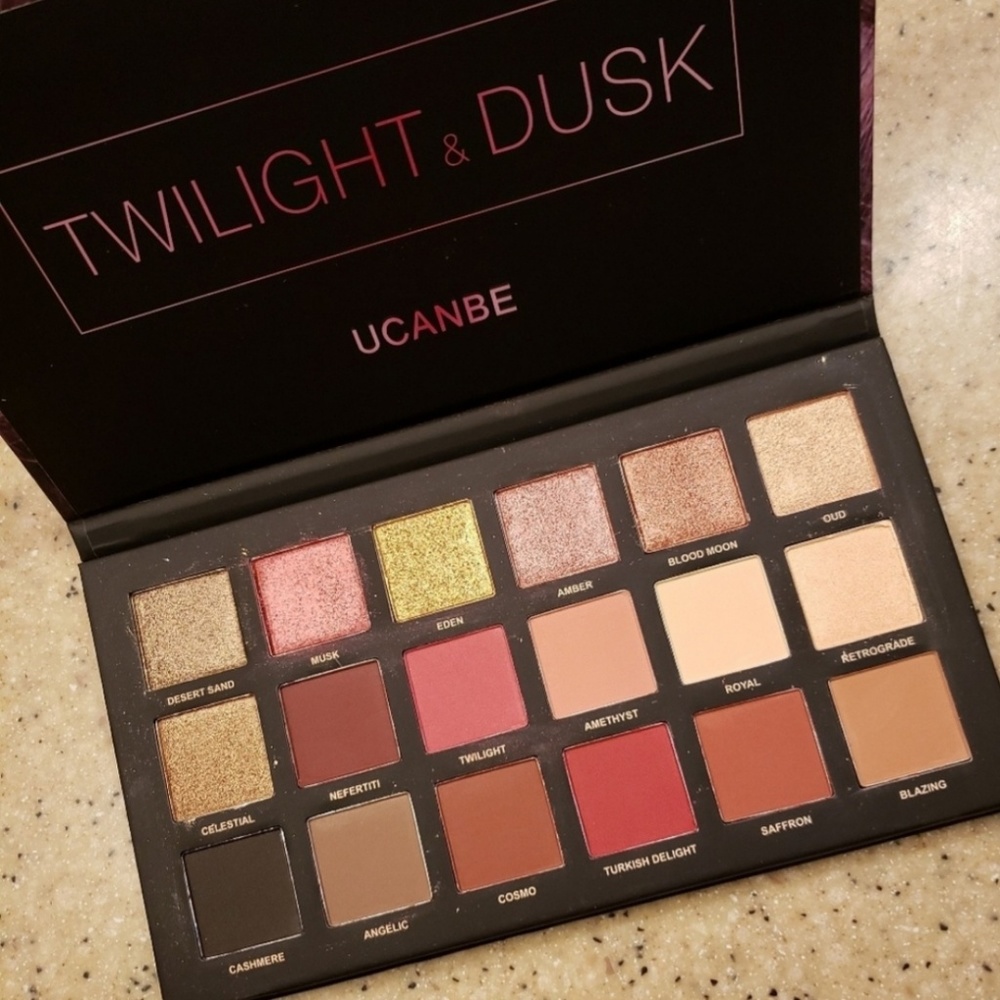 SALE NWT Twilight Dusk Palette UCANBE